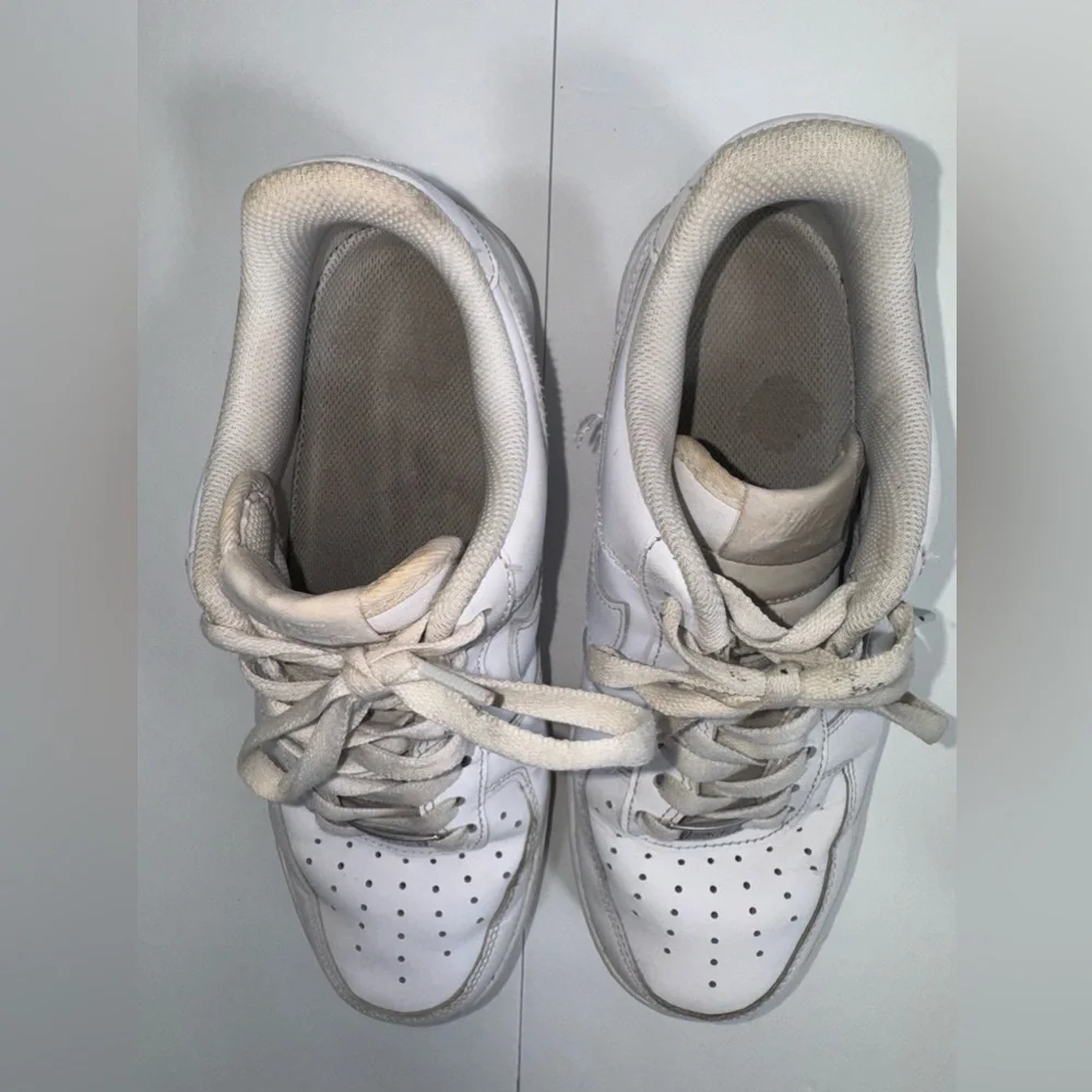 Nike White Womens Leather Sneakers